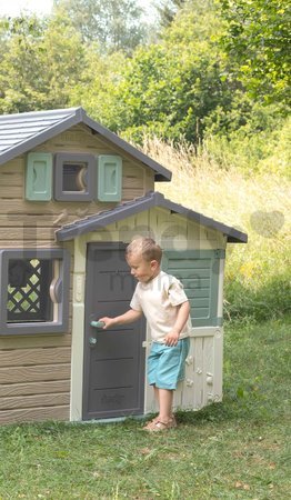Domček Priateľov ekologický v prírodných farbách Friends Evo Playhouse Green Smoby rozšíriteľný 2 dvere 6 okien z recyklovaného materiálu s UV filtrom