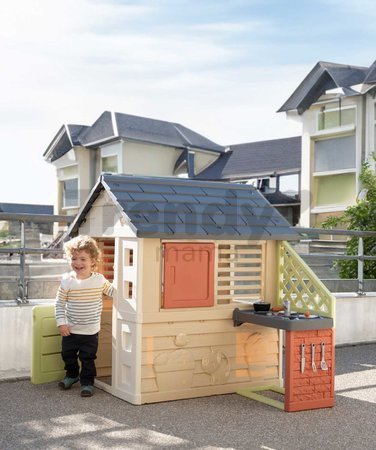 Domček s kuchynkou a 17 doplnkov Nature Playhouse&Kitchen Life Smoby rozšíriteľný 3 okná s 2 žalúziami a posuvnými okenicami s UV filtrom od 24 mes - 