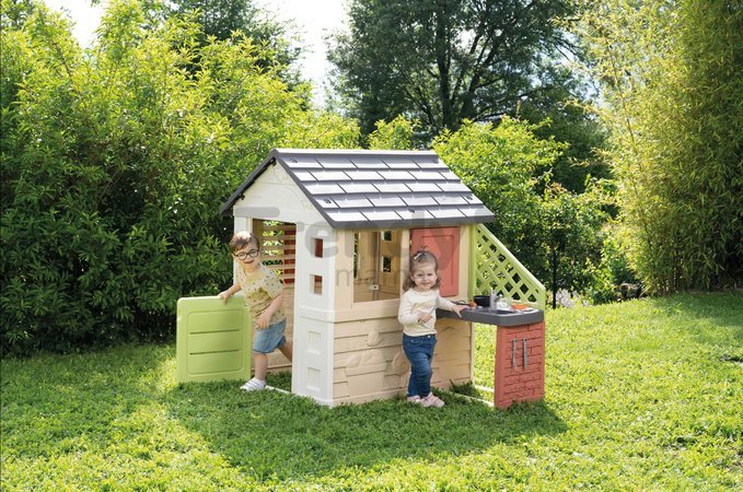 Domček s kuchynkou a 17 doplnkov Nature Playhouse&Kitchen Life Smoby rozšíriteľný 3 okná s 2 žalúziami a posuvnými okenicami s UV filtrom od 24 mes - 