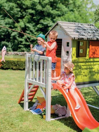 Domček na pilieroch Pilings House Smoby s 1,5 m šmykľavkou a rebríkom od 24 mes