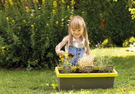 Kvetináč k domčeku na záhradu Eden Planter Smoby 20 litrový so 7 doplnkami pre záhradníka 57 cm dĺžka od 24 mes