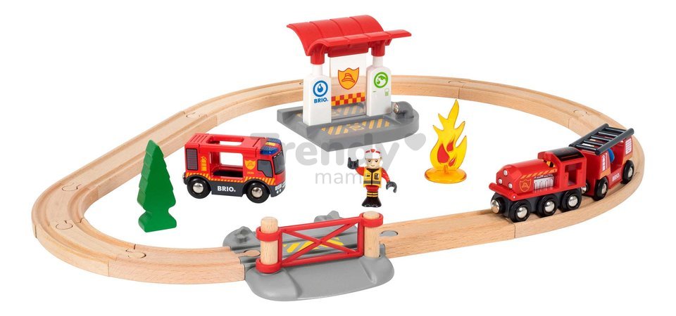 Drevená vláčikodráha Požiarna stanica Firefighter Set BRIO 18 dielov s hasičským vlakom so svetlom a zvukom od 3 rokov BRIO8157