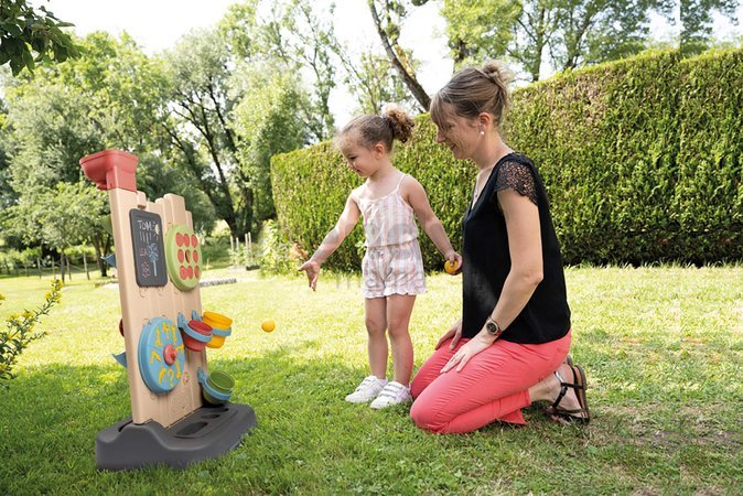 Hracia stena hry s loptou a vodou Activity Wall Life Smoby obojstranná so športovými aktivitami nastaviteľná s 29 doplnkami s UV filtrom od 24 mes - m