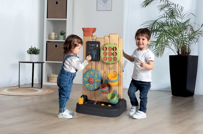 Hracia stena hry s loptou a vodou Activity Wall Life Smoby obojstranná so športovými aktivitami nastaviteľná s 29 doplnkami s UV filtrom od 24 mes - m