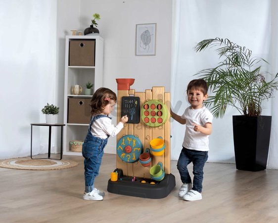 Hracia stena hry s loptou a vodou Activity Wall Life Smoby obojstranná so športovými aktivitami nastaviteľná s 29 doplnkami s UV filtrom od 24 mes - m