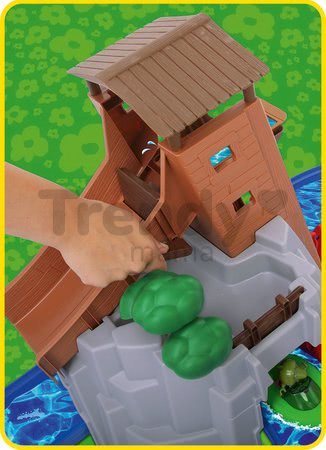 Vodná dráha Adventure Land AquaPlay dobrodružstvo pod vodopádom a v horskej veži a vodným delom na ostrove