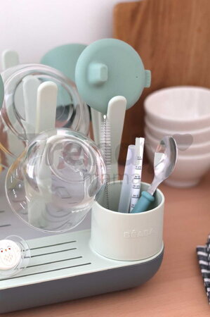 Odkvapkávač dojčenských fliaš Forest Draining Rack Misty Mineral Beaba modulárny na 6 fliaš zelený od 0 mes BE911729