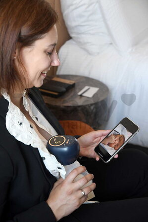 Odsávačka materského mlieka Single Electric Breast Pump Night Blue Beaba elektrická 3 režimy a 9 úrovní výkonu 180 ml BE911737