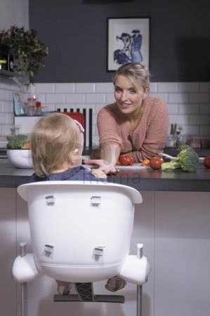 Jedálenská stolička z dreva Up & Down High Chair Beaba polohovatelná do 6 výšok, šedo-biela od 6-36 mesiacov