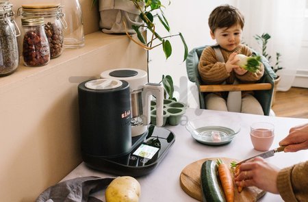 Parný varič a mixér Beaba Babycook Smart® Charcoal Grey čierno-biely