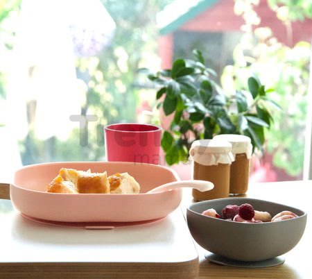 Jedálenská súprava Beaba Silicone meal set zo silikónu 4 dielna ružovo-béžovo-šedá pre bábätká