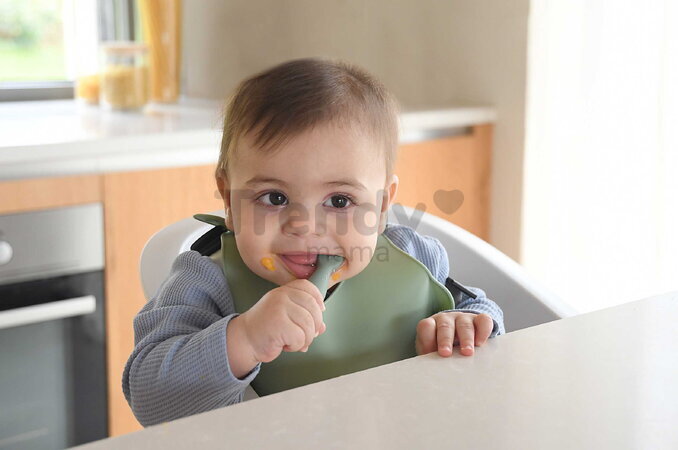 Ergonomické tréningové lyžičky Silicone Pre-Spoons Sage Green Velvet Grey Beaba zo silikónu na samostatné jedenie 2 kusy od 4 mes BE913578