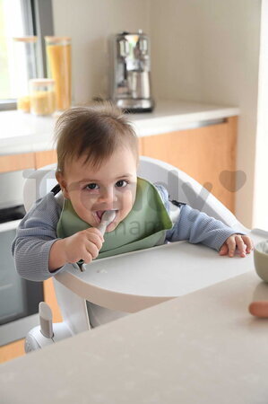 Ergonomické tréningové lyžičky Silicone Pre-Spoons Sage Green Velvet Grey Beaba zo silikónu na samostatné jedenie 2 kusy od 4 mes BE913578