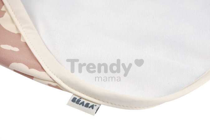 Podbradník 2v1 Bib with Removable Sleeves Savannah Bloom Beaba s odnímateľnými rukávmi vodeodolný hnedý od 4 mes BE913597