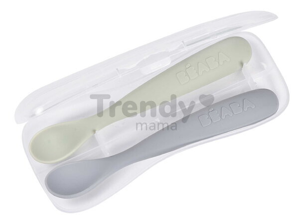 Prvé tréningové lyžičky First Age Silicone Spoons Nature Duo Beaba zo silikónu na samostatné jedenie v praktickom obale 2 kusy zeleno-modré od 4 mes B