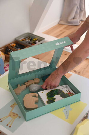 Jedálenská súprava First Meals Gift Set Sage Green Beaba z nehrdzavejúcej ocele 4 dielna v darčekovom balení zelená od 4 mes BE913639