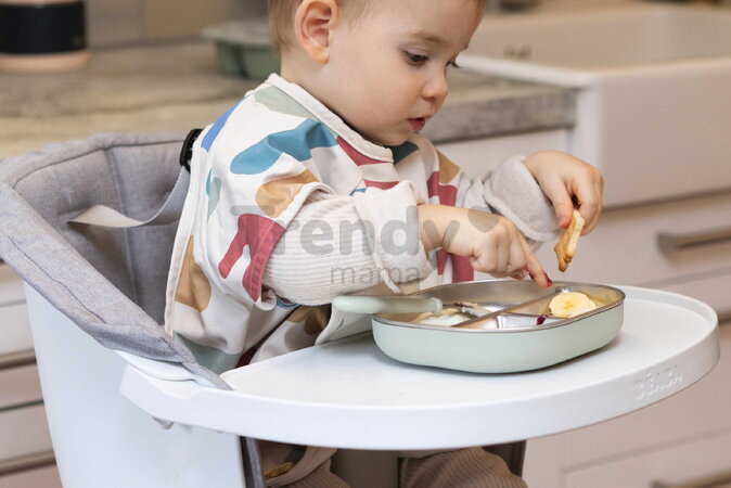 Tanier pre bábätká Stainless Steel Divided Plate Misty Green Beaba z nehrdzavejúcej ocele rozdelený zelený od 4 mes BE913641