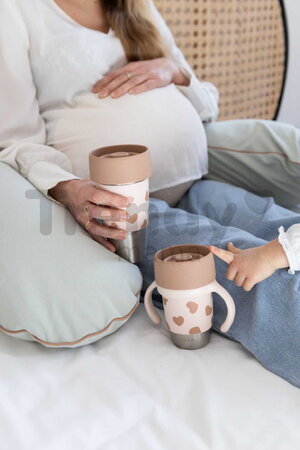 Súprava hrnčekov pre matku a dieťa Mini & Me 2 Stainless Steel Cups Click & Drink BigLove Beaba z nehrdzavejúcej ocele hnedé 2 kusy od 12 mes