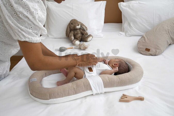 Hniezdo pre bábätká Cocoony Heather Clay Beaba z ultra mäkkého textilu s vyvýšenými okrajmi hnedé od 0-3 mes