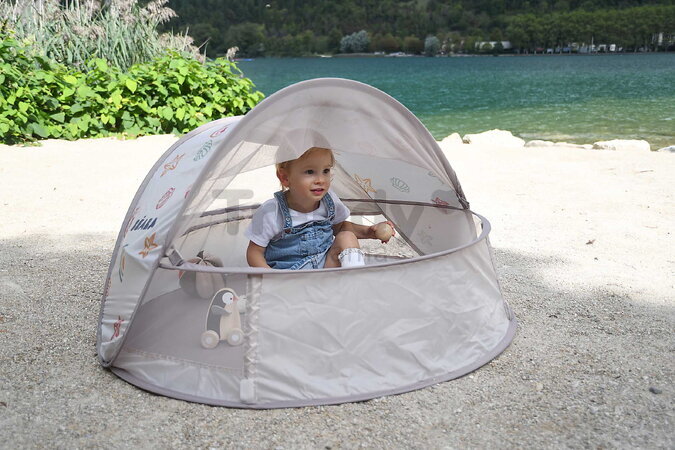Plážový stan pre deti Breezynest Anti UV Tent Clay Earth Beaba s 360° ventiláciou a ochranou proti piesku a hmyzu béžový od 0-24 mes