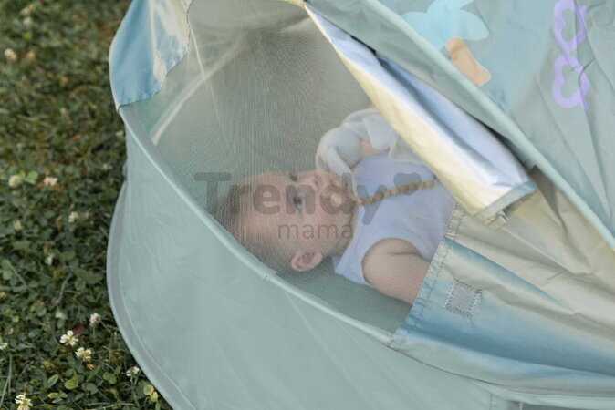 Plážový stan pre deti Breezynest Anti UV Tent Lichen Beaba s 360° ventiláciou a ochranou proti piesku a hmyzu sivý od 0-24 mes