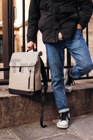 Prebaľovací batoh Oslo Changing Bag Clay Beaba vodeodolný s prebaľovacou podložkou a popruhmi ku kočíku hnedý BE940321