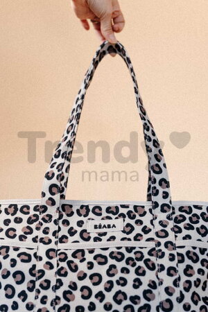 Prebaľovacia taška ku kočíku Madrid Bag Leopard Clay Beaba s prebaľovacou podložkou a popruhmi ku kočíku leopardí vzor