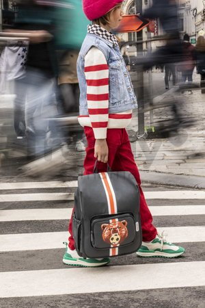 Školská taška batoh Backpack Berlin Soccer Bear Jack Piers ergonomická luxusné prevedenie od 6 rokov 36*13*29 cm