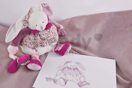 Plyšový zajačik Activity Doll Lapin Cerise Doudou et Compagnie so zrkadielkom a hrkálkou ružový 30 cm v darčekovom balení od 0 mes