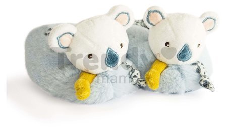Papučky pre bábätko s hrkálkou Yoca le Koala Doudou et Compagnie modré v darčekovom balení od 0-6 mes