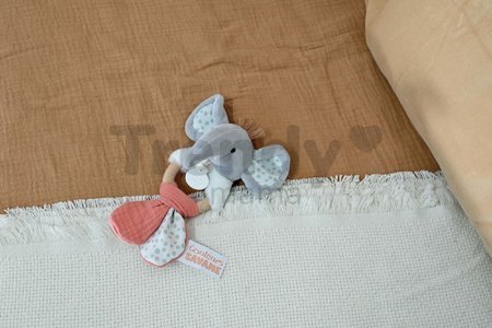 Plyšový sloník s hrkálkou Couleurs Savane Doudou et Compagnie sivo-ružový 15 cm od 0 mes