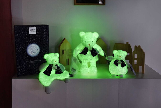 Plyšový medvedík s melódiou svietiaci v tme Moonlight Collection Music Box Doudou et Compagnie v darčekovom balení biely 17 cm od 0 mes