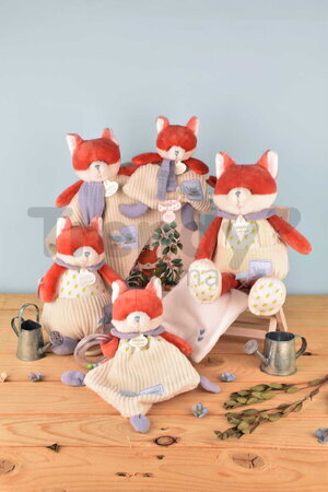 Plyšová líška s hrkálkou Romarin the Fox In my Garden Rattle Doudou et Compagnie v darčekovom balení 21 cm od 0 mes DC4326