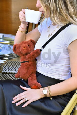 Plyšový crossbody vak medvedík Terracotta Bear Bag Doudou et Compagnie s popruhom oranžový 30 cm od 24 mes DC4379