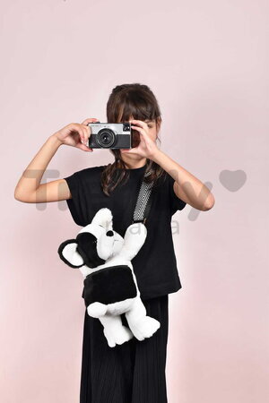 Plyšový crossbody vak psík Bag Dog Black & White Doudou et Compagnie s popruhom čierno-biely 30 cm DC4564