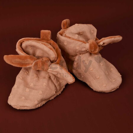 Darčeková sada pre bábätko Timo Slipper and Doudou Set Doudou et Compagnie papučky a líštička na maznanie v darčekovom balení modro-ružová 18 cm od 0 