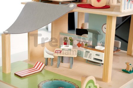 Drevený domček pre bábiky Doll´s House with Furnitures Eichhorn poschodový so 4 izbami 3 figúrkami a nábytkom výška 44 cm