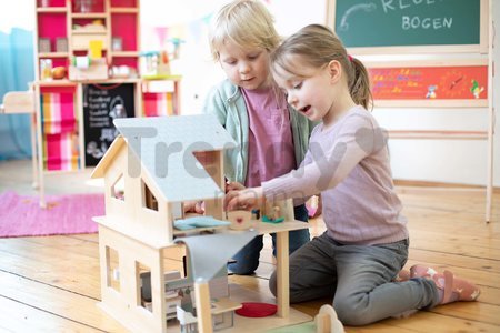 Drevený domček pre bábiky Doll´s House with Furnitures Eichhorn poschodový so 4 izbami 3 figúrkami a nábytkom výška 44 cm