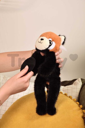 Plyšová panda červená na objímanie The Glue Pots Red Panda Magnetic Histoire d’ Ours magnetická oranžová 30 cm od 24 mes
