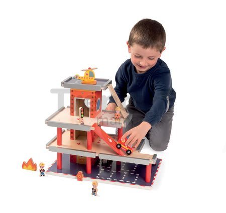 Drevená požiarna stanica Story Set Janod poschodová s 10 drevenými doplnkami