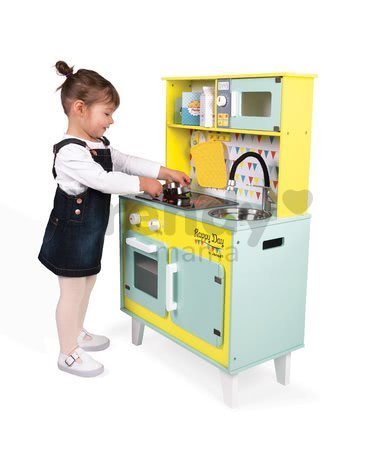 Drevená kuchynka Happy day Janod elektronická, so zvukom a svetlom so 7 doplnkami zeleno-žltá