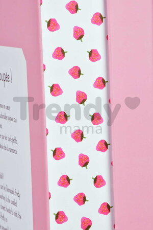 Bábika Strawberry Pretty Jolijou 28 cm s blond vláskami vo vzorovaných šatách od 0 mes JJ6064