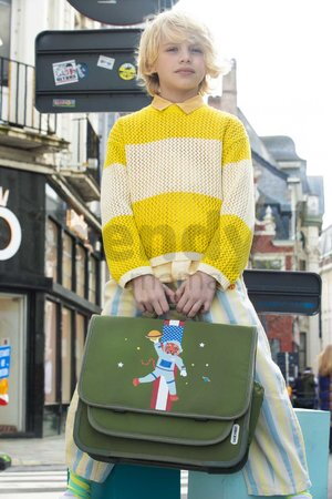 Školská aktovka Schoolbag Paris Large Burger Planet Jack Piers ergonomická luxusné prevedenie od 6 rokov 32*15*38 cm