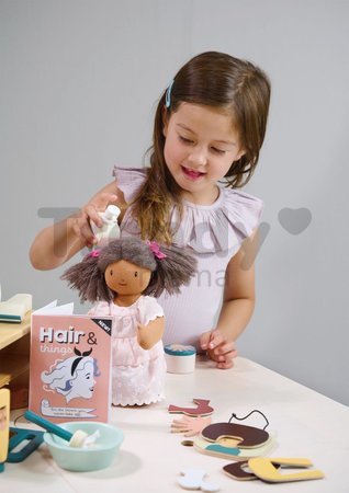 Drevený kadernícky salón pre bábiku Hair Salon Tender Leaf Toys s otočným zrkadlom a 18 doplnkami