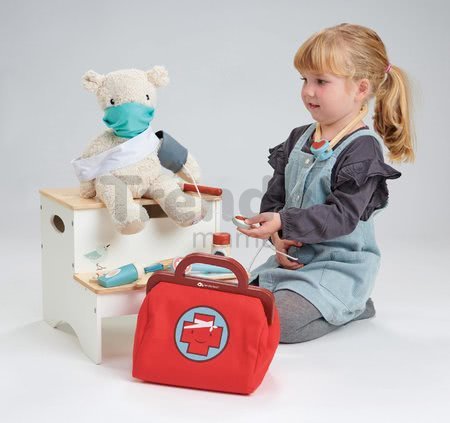 Drevená lekárska taštička Doctor's Bag Tender Leaf Toys so zdravotnými pomôckami rúškom a náplasťami
