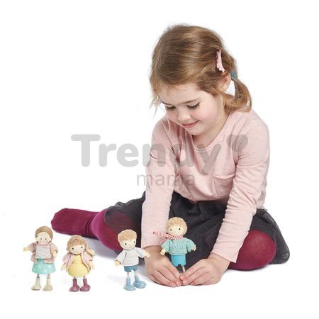 Drevená postavička dievčatko so zajačikom Amy And Her Rabbit Tender Leaf Toys v pletenom svetríku