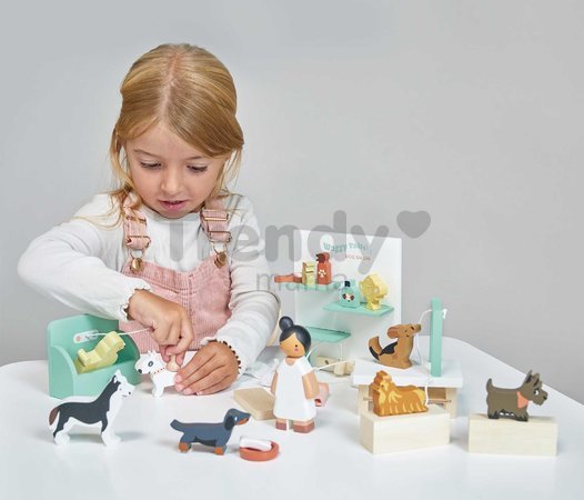 Drevený salón pre psíkov Waggy Tails Dog Salon Tender Leaf Toys so 7 figúrkami psíkov