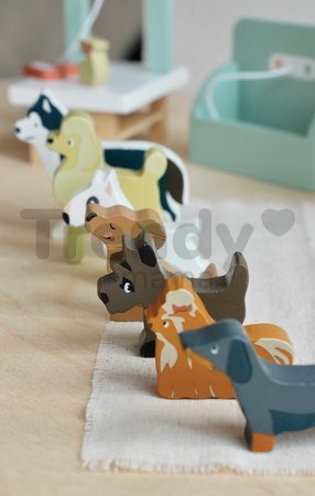 Drevený salón pre psíkov Waggy Tails Dog Salon Tender Leaf Toys so 7 figúrkami psíkov