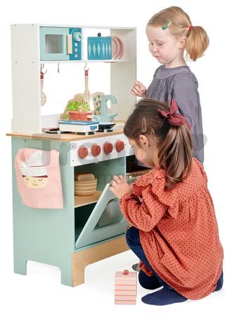 Drevená kuchynka s bylinkami Kitchen Range Tender Leaf Toys s magnetickou rybou, mikrovlnka a sporák so zvukmi