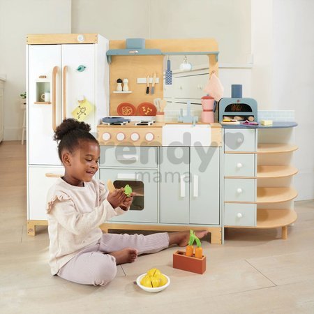 Drevená kuchynka s pecou na pizzu La Fiamma Grand Kitchen Tender Leaf Toys s bohatou výbavou a rozšíreným pultom 101 cm výška